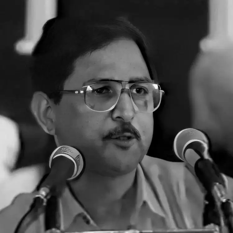 Saghar Azmi